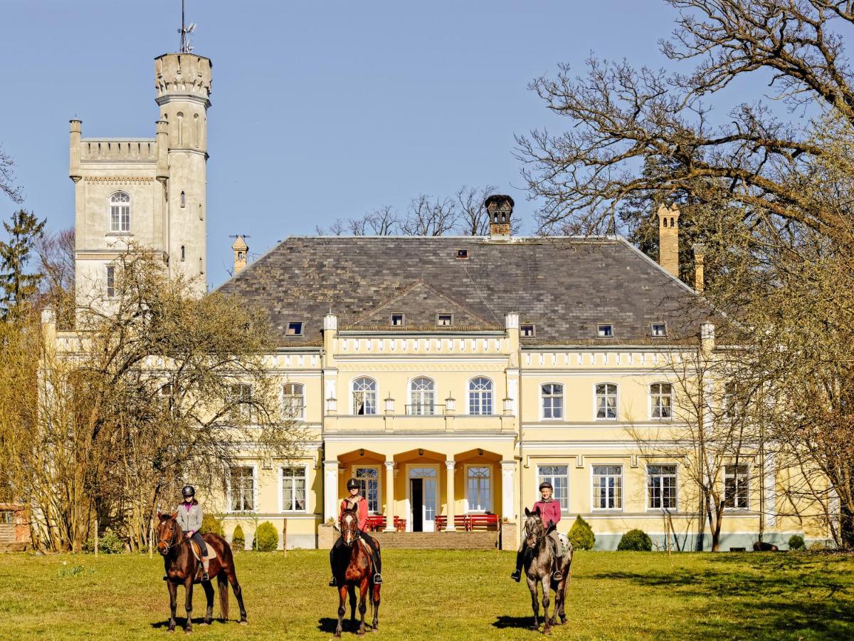 Palac Pensjonat Ptaszynka Gryfice Exterior photo