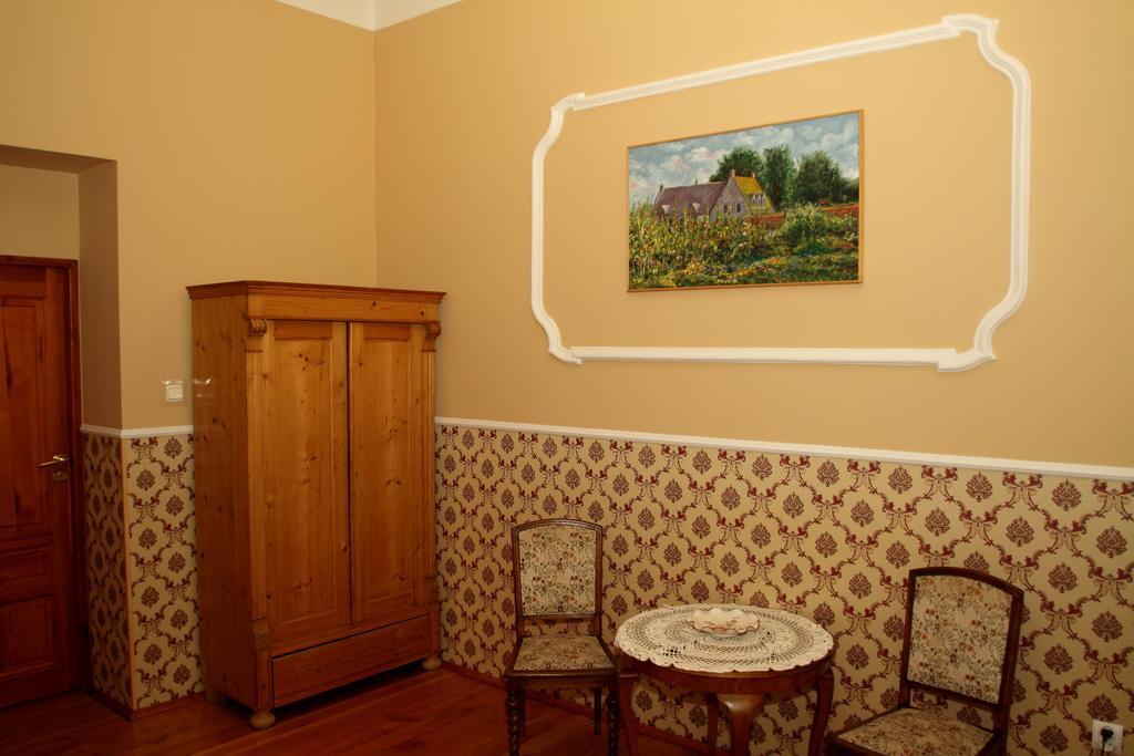 Palac Pensjonat Ptaszynka Gryfice Room photo