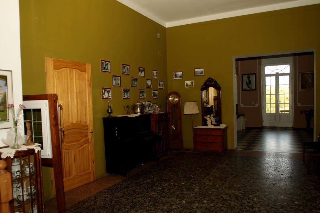 Palac Pensjonat Ptaszynka Gryfice Exterior photo